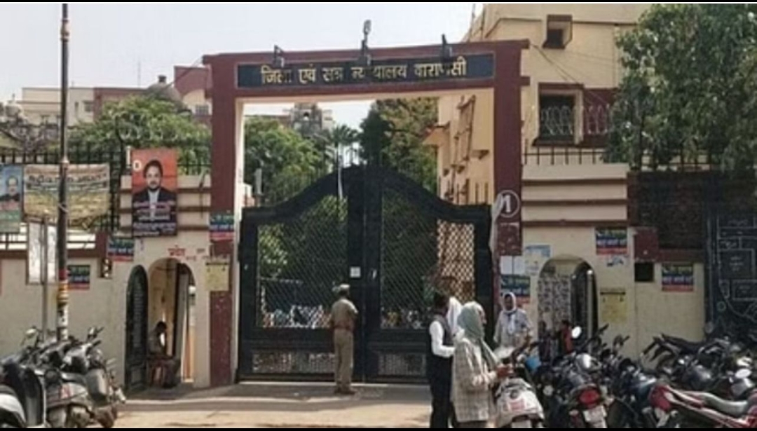 वाराणसी में 4 पुलिसकर्मी दोषमुक्त