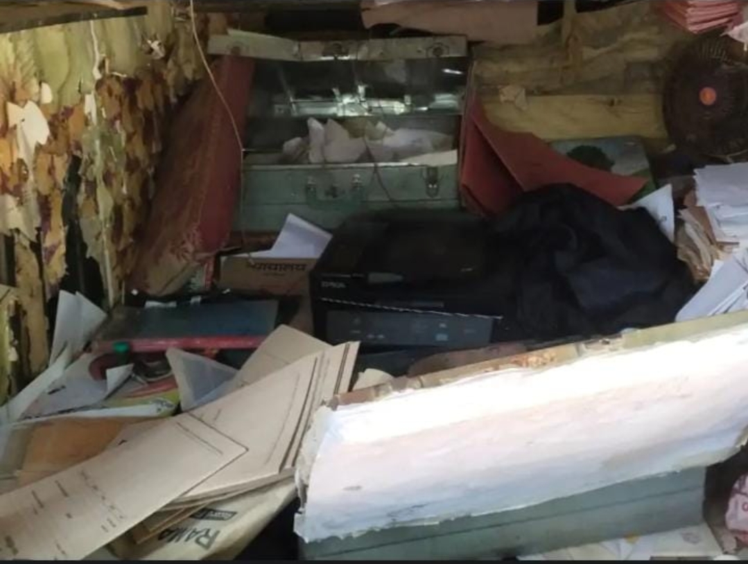 DM-CP ऑफिस कैंपस की दुकानों के ताले तोड़कर चोरी