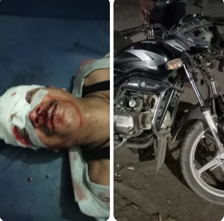 अनियंत्रित होकर खड़ी ट्रक में घुसने से बाइक सवार गंभीर रूप से घायल