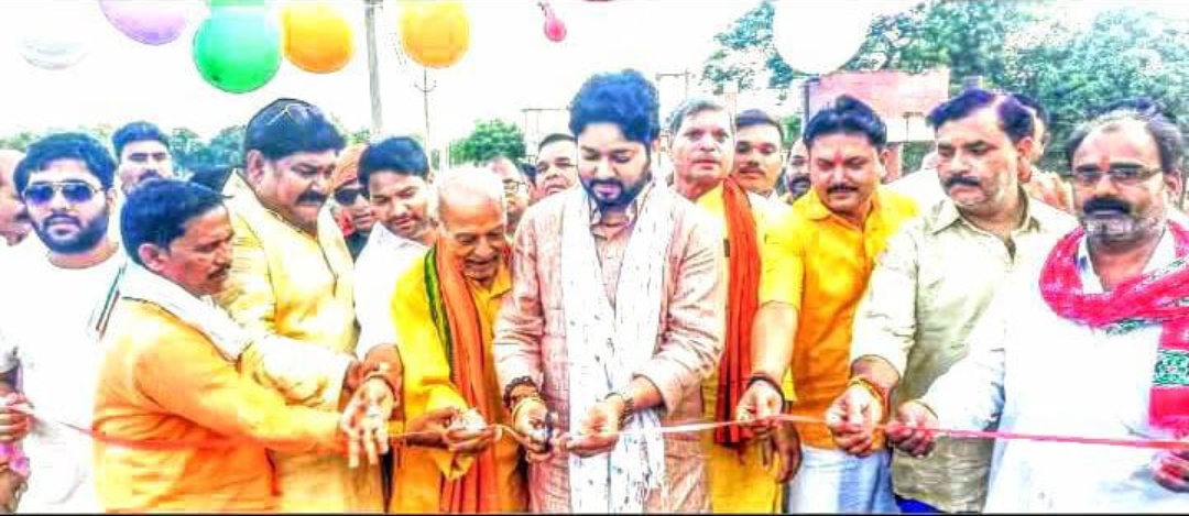 समोगरा में ब्लॉक प्रमुख प्रतिनिधि ने किया पुलिया का उद्घाटन