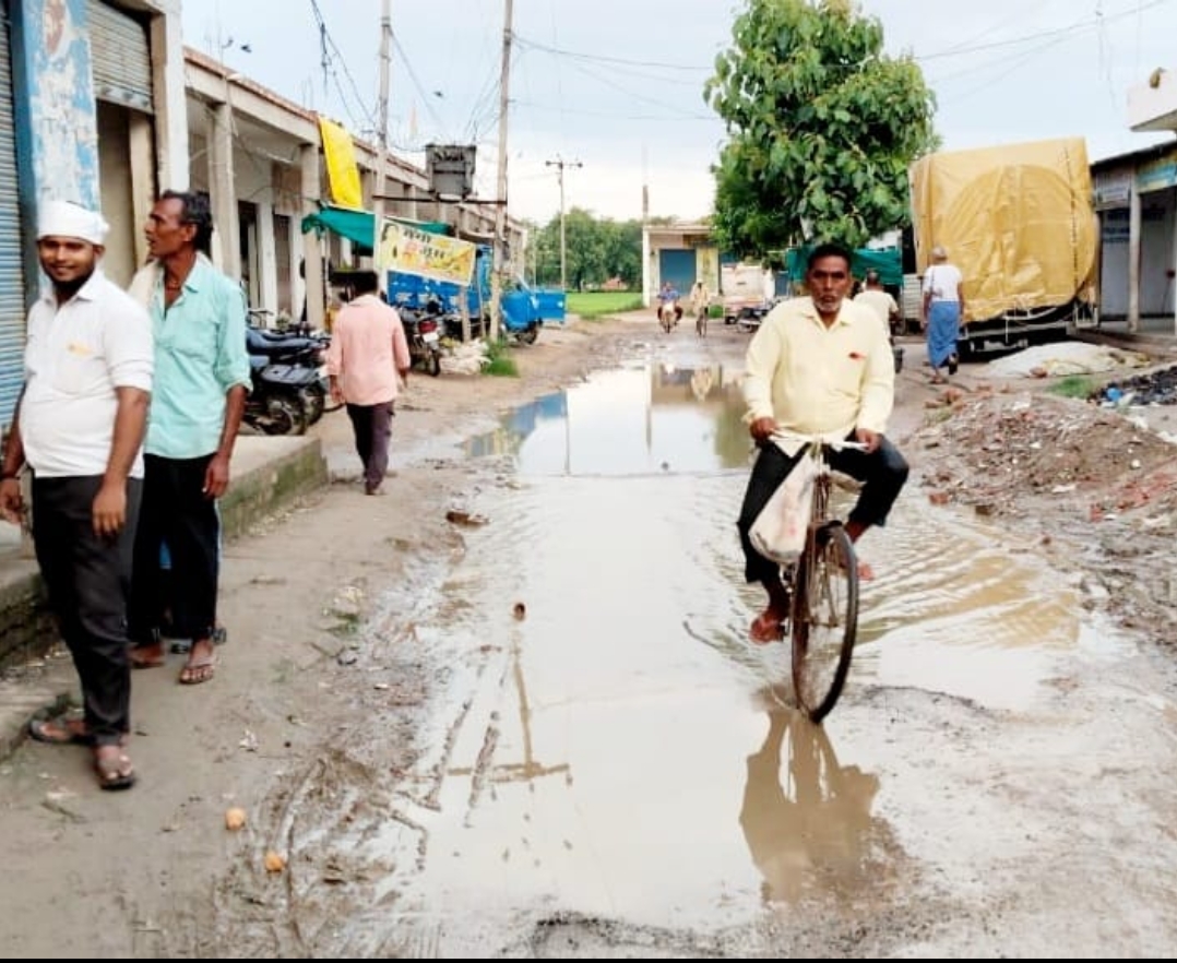 बारिश से उमस से मिली राहत, लेकिन जलजमाव से हुई परेशानी
