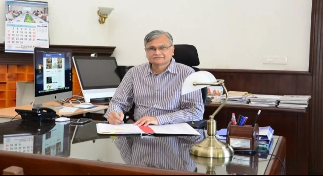 BHU को मिला नया कुलपति!IIT कानपुर के प्रोफेसर अजीत कुमार चतुर्वेदी होंगे बनारस हिंदू विश्वविद्यालय के नए वाइस चांसलर