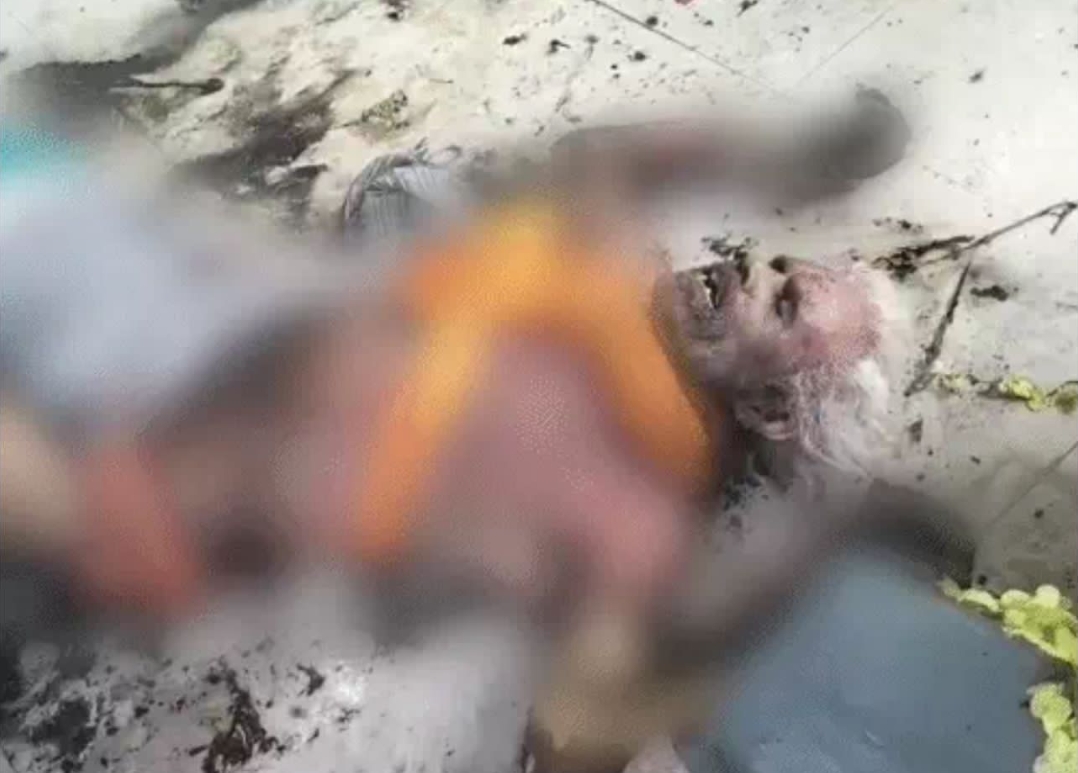 काशी में तहसील में बुजुर्ग ने खुद को आग लगाई: