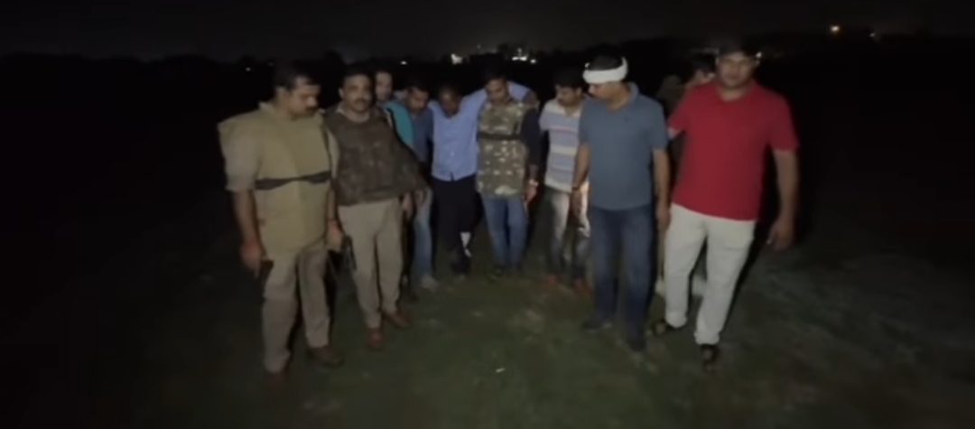 “कॉलोनाइजर मर्डर केस: वाराणसी पुलिस ने दिखाई फुर्ती, DCP व सारनाथ थाना टीम की मेहनत रंग लाई”