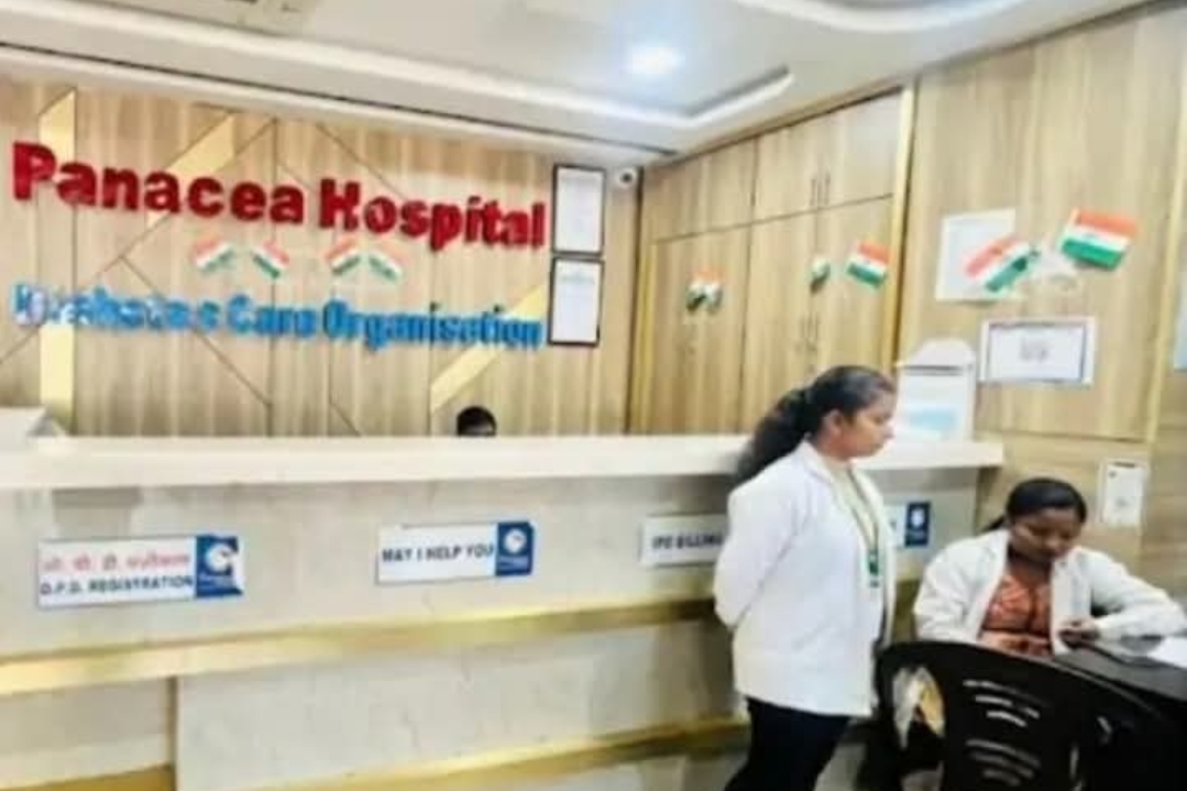 वाराणसी के पैनेसिया हॉस्पिटल में फर्जी दवाओं का बड़ा खुलासा, 20 पेटी जब्त