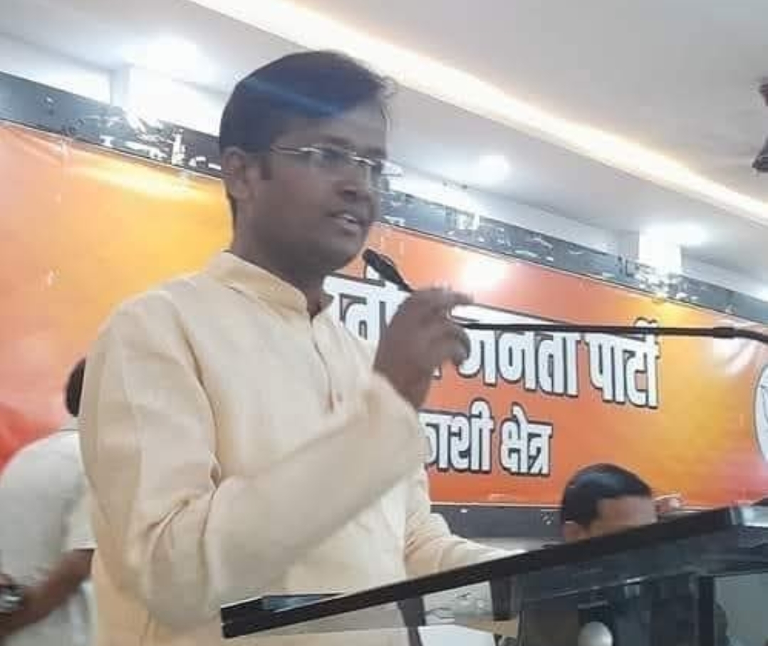 फर्जी डिग्री कांड: मेडिकल कॉलेज निदेशक फरार घोषित, बीजेपी से लड़ चुका है एमएलसी चुनाव