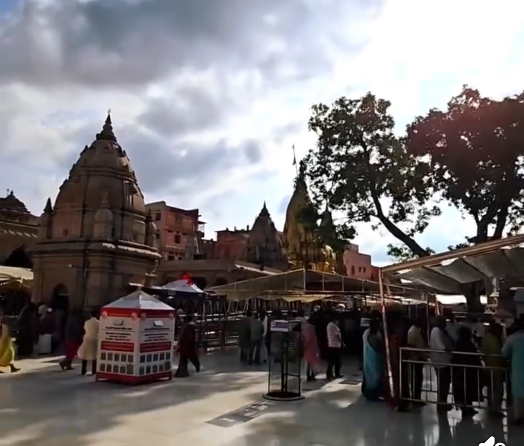 काशी विश्वनाथ धाम में हुई अहम बैठक, विकास व सुरक्षा को मिली नई दिशा