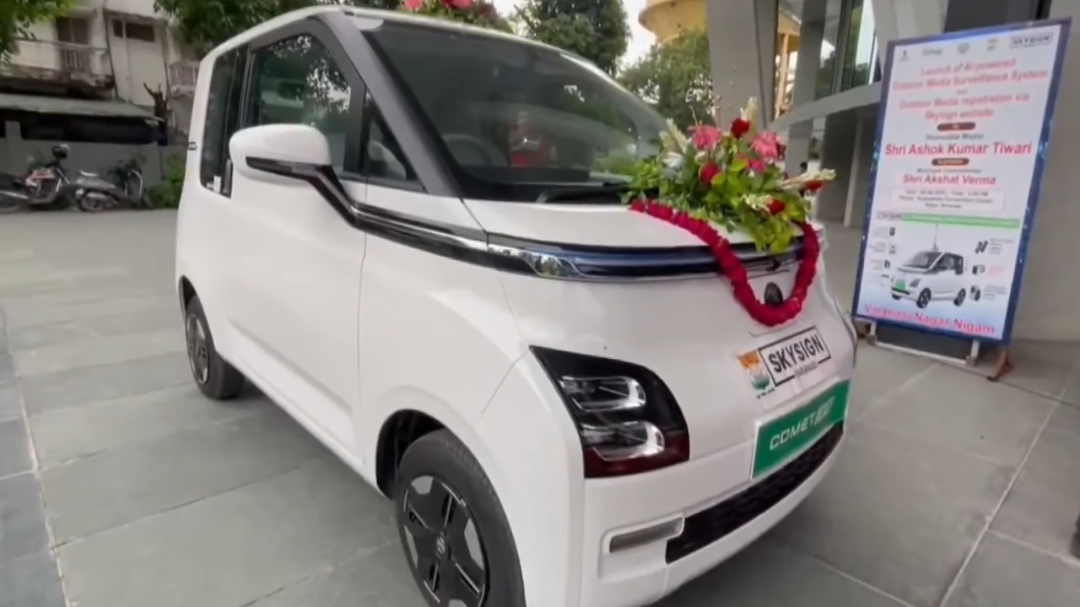 वाराणसी बना स्मार्ट! अब AI पकड़ेगा अवैध होर्डिंग और पोस्टर.