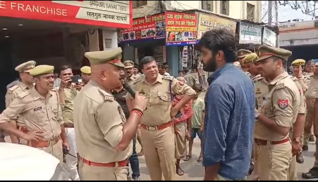 कैंट में पुलिस की ताबड़तोड़ कार्रवाई – अतिक्रमण हटे, सड़कें हुईं साफ