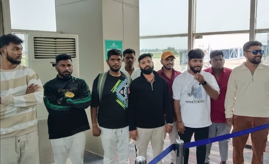 आम यात्रा से अलर्ट तक — वाराणसी फ्लाइट का अनजाना वाकया