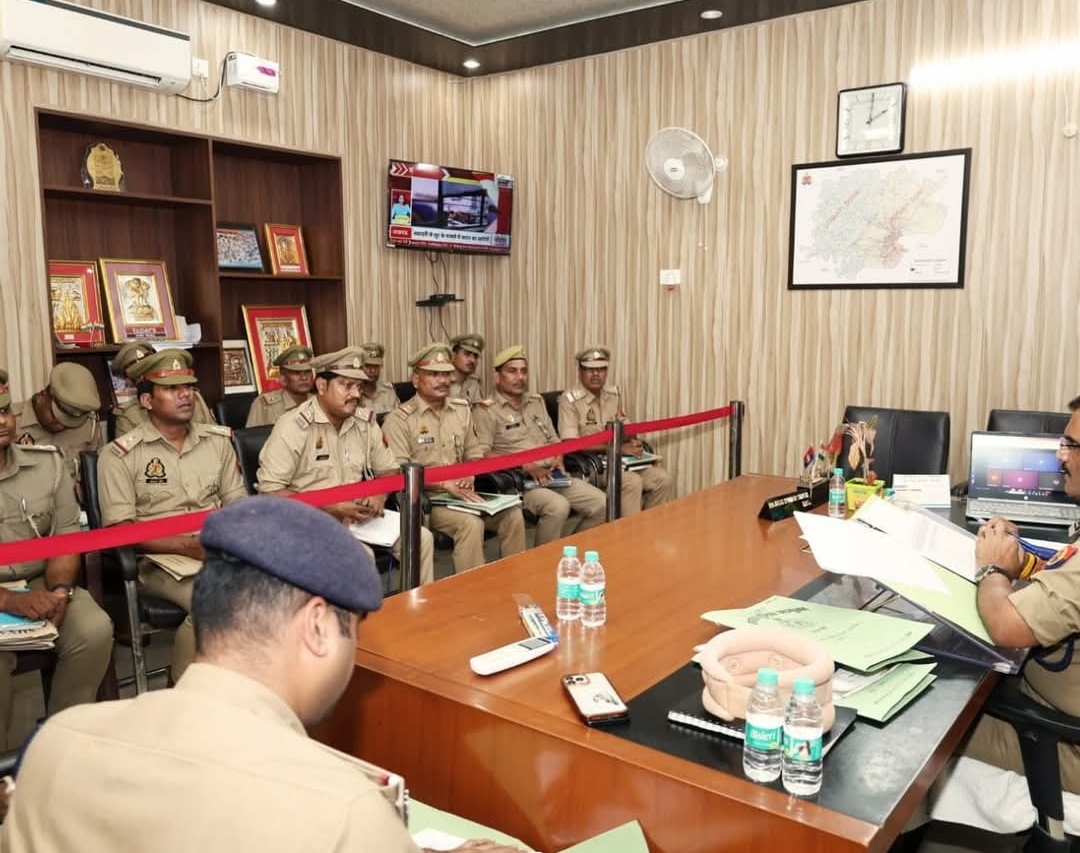 वाराणसी कमिश्नरेट में लंबित विवेचनाओं पर सख्ती: अपर पुलिस आयुक्त (अपराध) ने दी कड़े निर्देश