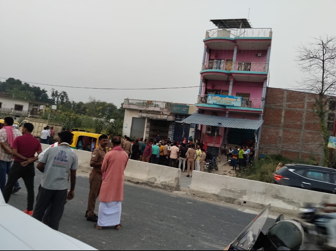 वाराणसी जन्सा  थाना अंतर्गत अर्पित हॉस्पिटल डॉ जच्चा बच्चा की मौत पर अर्पित हॉस्पिटल पर लगा लापरवाही का आरोप