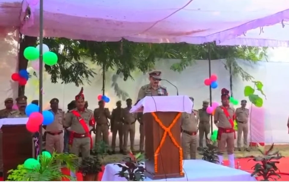 पुलिस स्मृति दिवस 2025: वाराणसी पुलिस ने शहीदों को दी श्रद्धांजलि, अमर वीरों के साहस को किया नमन