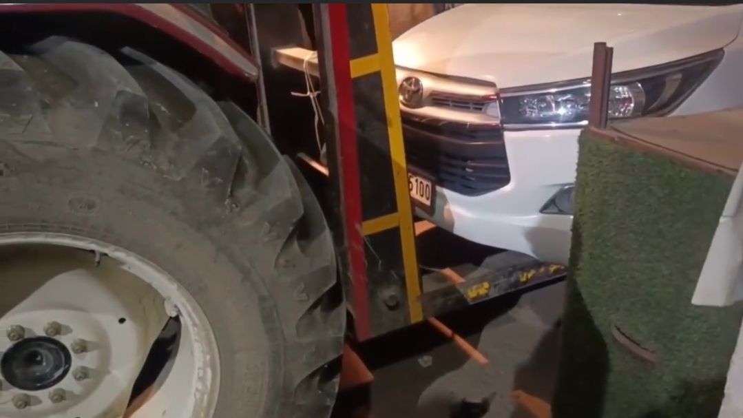 वाराणसी कैंट पुलिस की बड़ी कार्रवाई — अवैध पार्किंग हटाई, चालान कई वाहन सीज