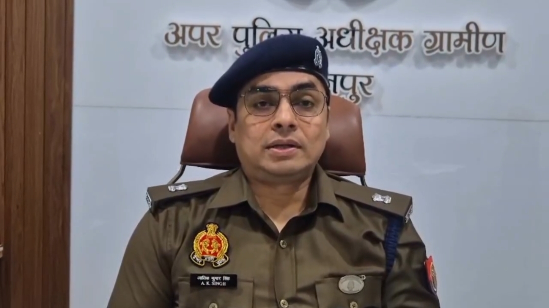 जौनपुर में पुलिस मुठभेड़: मोलानापुर फायरिंग कांड का मुख्य आरोपी करण चौहान गोली लगने से गिरफ्तार