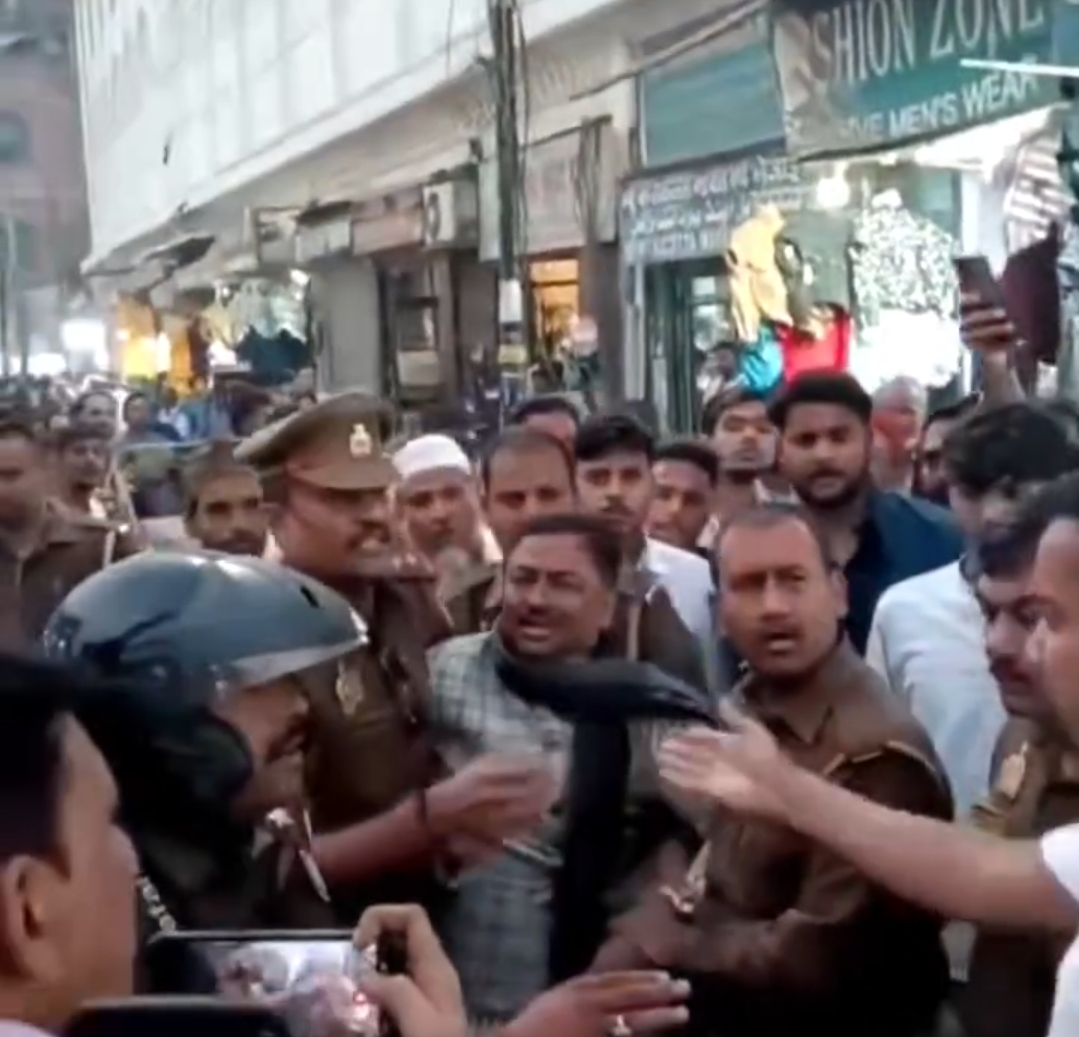 दालमंडी चौड़ीकरण विवाद: कानून-व्यवस्था बनाए रखने के लिए पुलिस की सख़्त कार्रवाई, सपा नेता इमरान गिरफ्तार