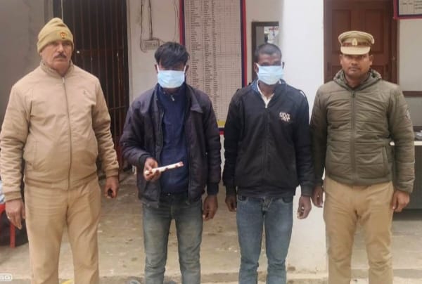 अश्वनी सिंह हत्याकांड का खुलासाबड़ागांव पुलिस ने दो और अभियुक्त किए गिरफ्तार, हत्या में प्रयुक्त चाकू बरामद