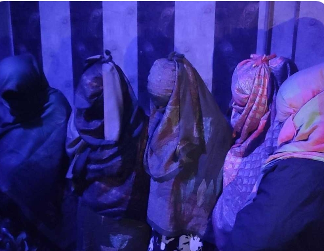 सिगरा में दो स्पा सेंटरों पर SOG-2 का छापा: 13 गिरफ्तार