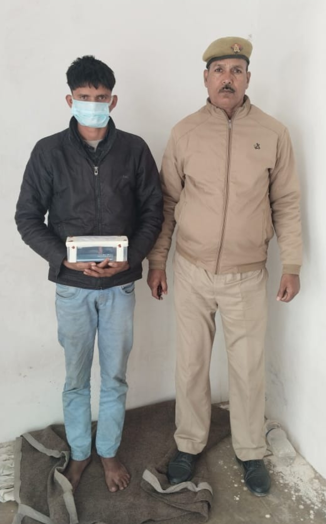 थाना बड़ागाँव पुलिस की बड़ी कार्रवाई: मोबाइल छिनैती करने वाला अभियुक्त गिरफ्तार, वीवो मोबाइल बरामद