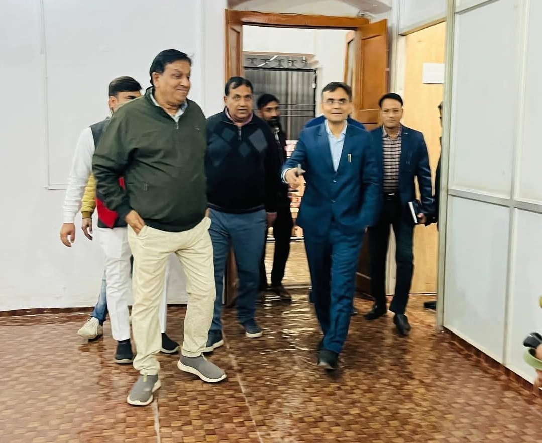 जिलाधिकारी का कलेक्ट्रेट में निरीक्षण: सूचना कार्यालय के नए भवन से मीडिया कार्य होगा और सुगम