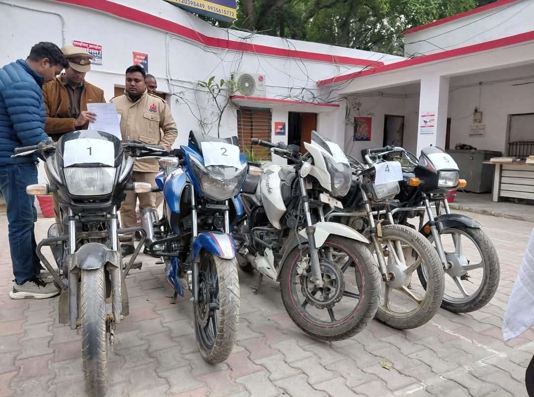 दो शातिर वाहन चोर गिरफ्तार, पांच चोरी की मोटरसाइकिलें बरामद