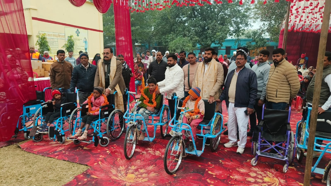 समेकित शिक्षा योजना से सशक्त हुए दिव्यांग बच्चेचोलापुर में एलिम्को कैंप का हुआ आयोजन