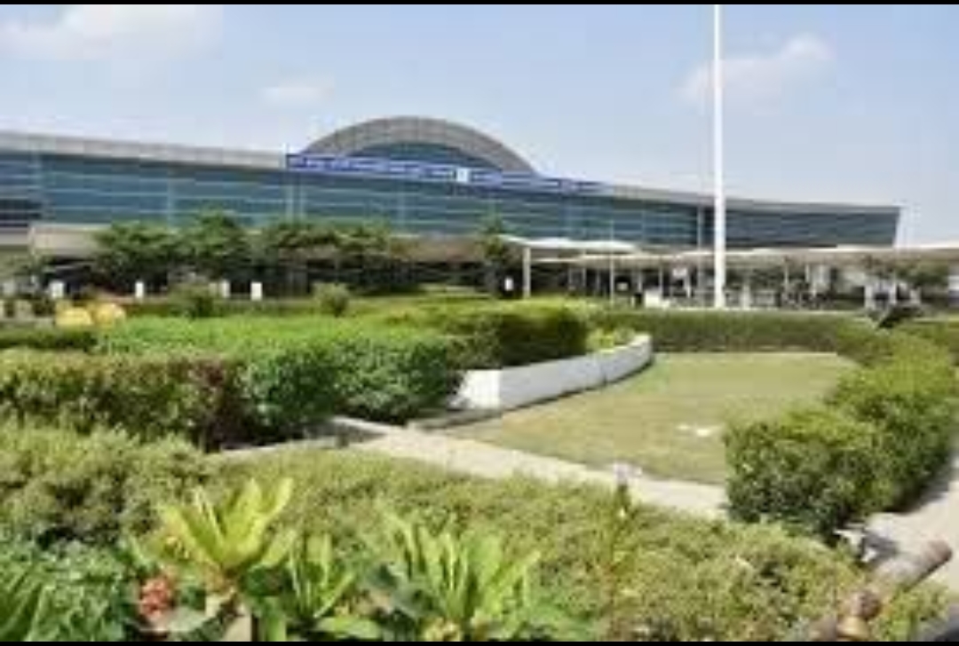 वाराणसी एयरपोर्ट अलर्टदिल्ली जा रहे यात्री के हैंडबैग से मैगजीन व 6 जिंदा कारतूस बरामद, पुलिस जांच में जुटी