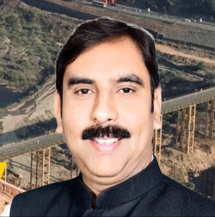 समाजसेवी अधिवक्ता बिनीत कुमार सिंह ने पिंडरा विधानसभा के गाज़ोखर के 32 निर्दोष लोगों को पशु क्रूरता के झूठे मुकदमे से दिलाया मुक्ति