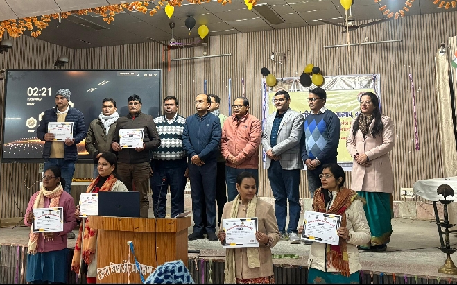 सारनाथ में अंग्रेजी व सामाजिक विषयों का तीन दिवसीय प्रशिक्षण संपन्न