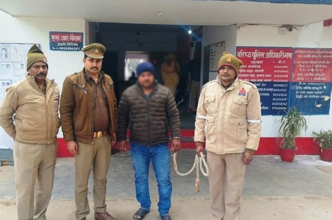 वाराणसी में रंगदारी गैंग पर पुलिस का ताबड़तोड़ एक्शन