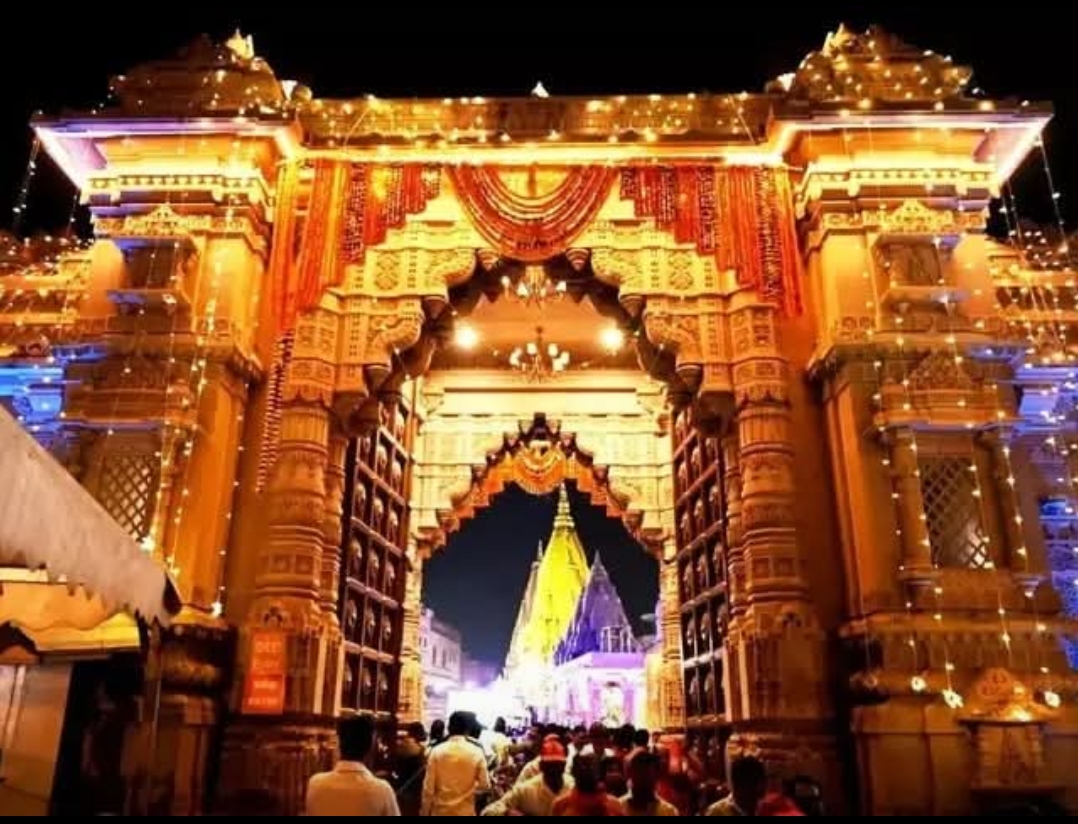 महाशिवरात्रि पर काशी विश्वनाथ धाम में भोर से भक्ति का महासागर, आरती का पूरा शेड्यूल जारी