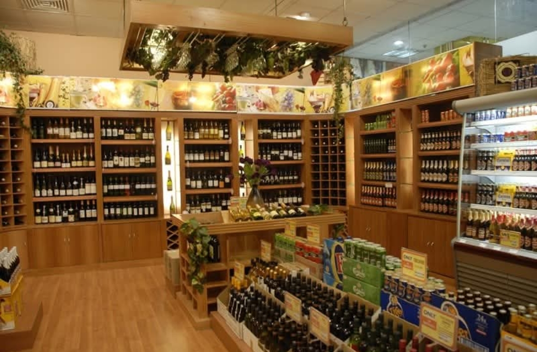 रंगों के साथ जाम का भी जोर: होली पर काशी में 27 करोड़ की शराब बिक्री