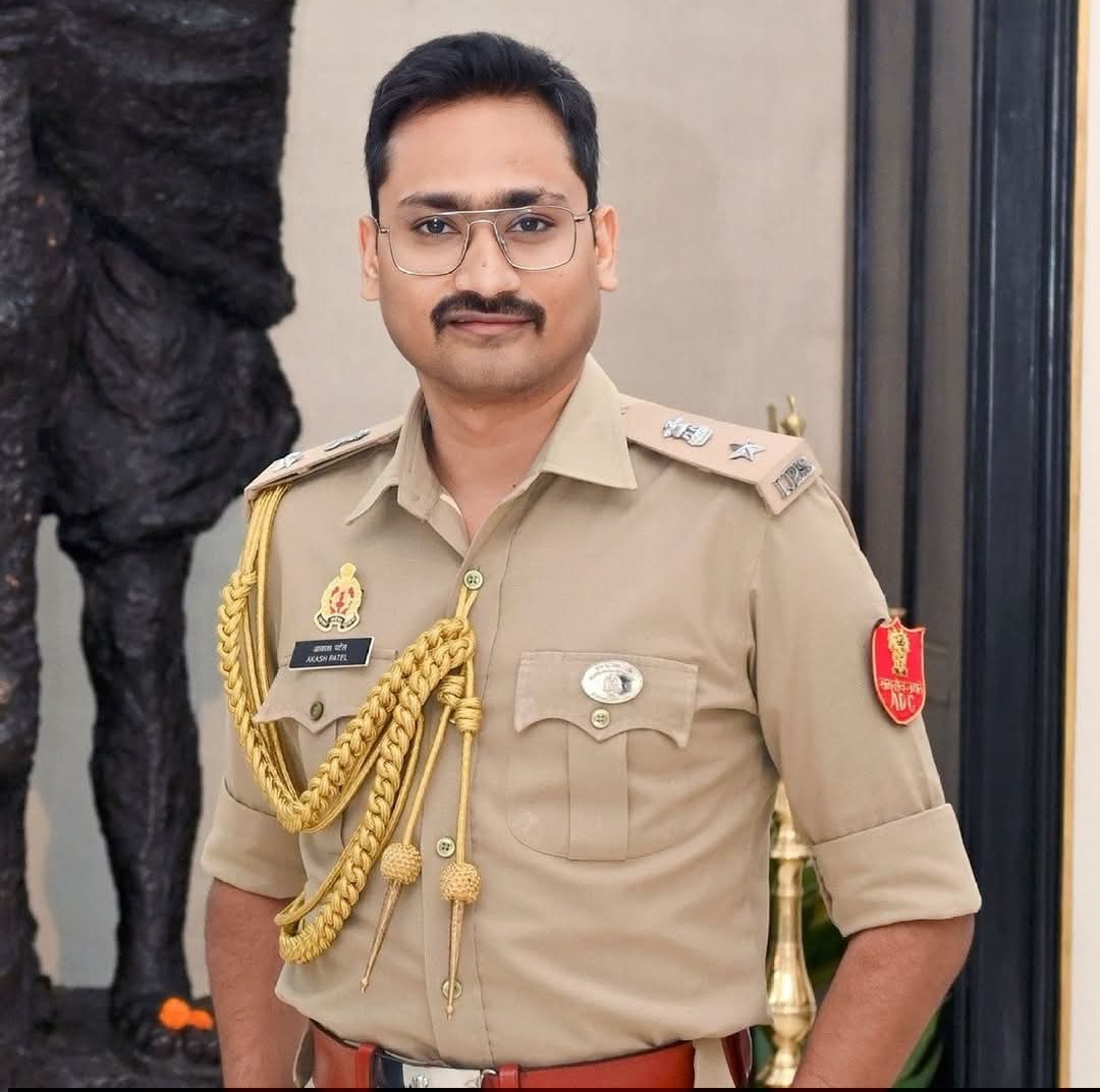 ज्वाइन करते ही एक्शन मोड में एसपी आकाश पटेल: हेड कांस्टेबल सस्पेंड, 6 पुलिसकर्मियों पर जांच