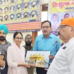 काशी के डॉ मनोज तिवारी गोरखपुर में सम्मानित
